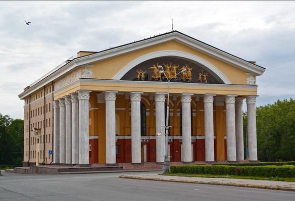 Музыкальный театр Петрозаводск фото